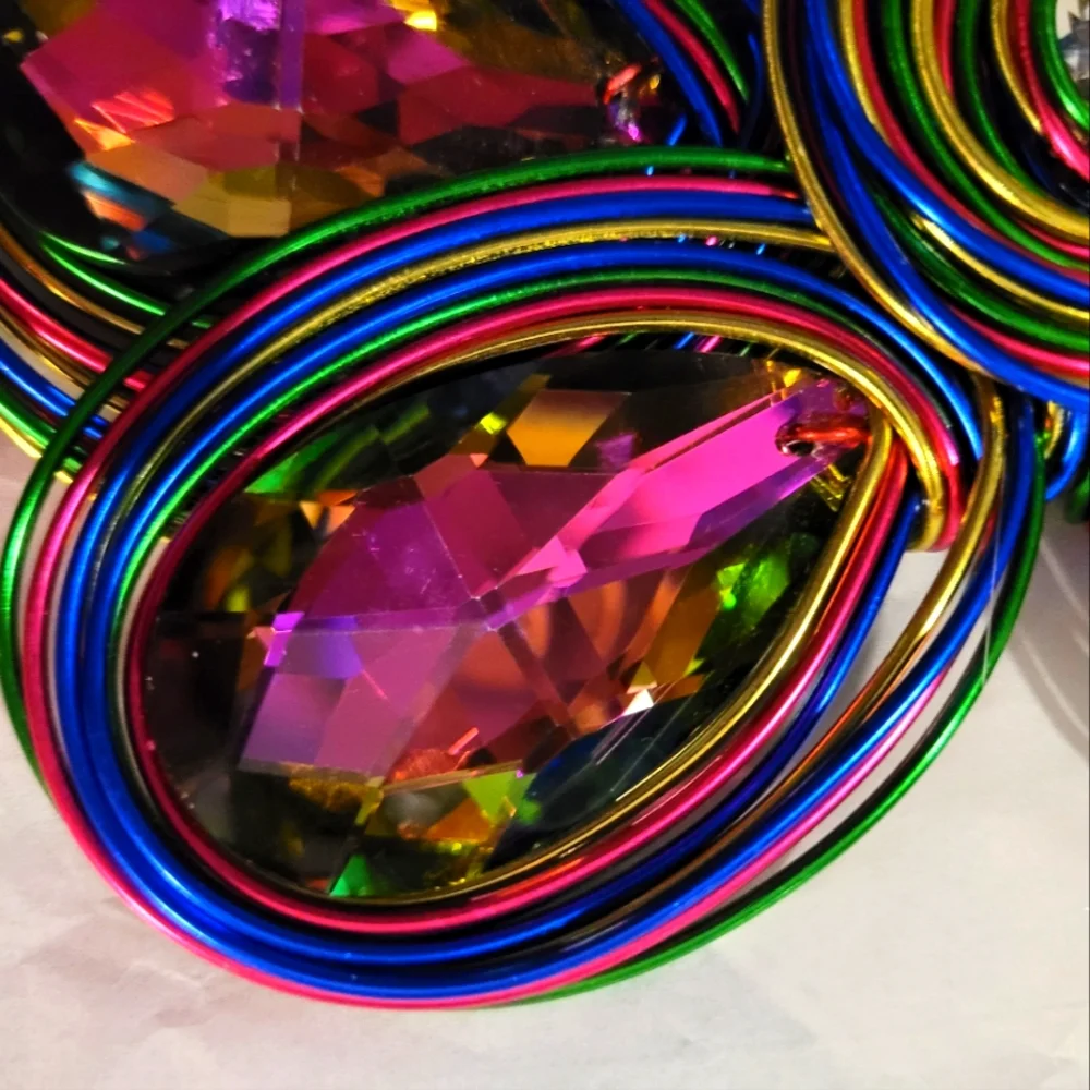 Beautiful aluminum Wire Crystal Necklace/ Earrings SetColorful Artisan Jewelry - Picture 15 of 15